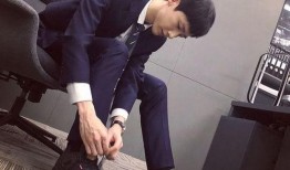 爱鞋男星女友最新爆料,揭秘明星背后的真实生活